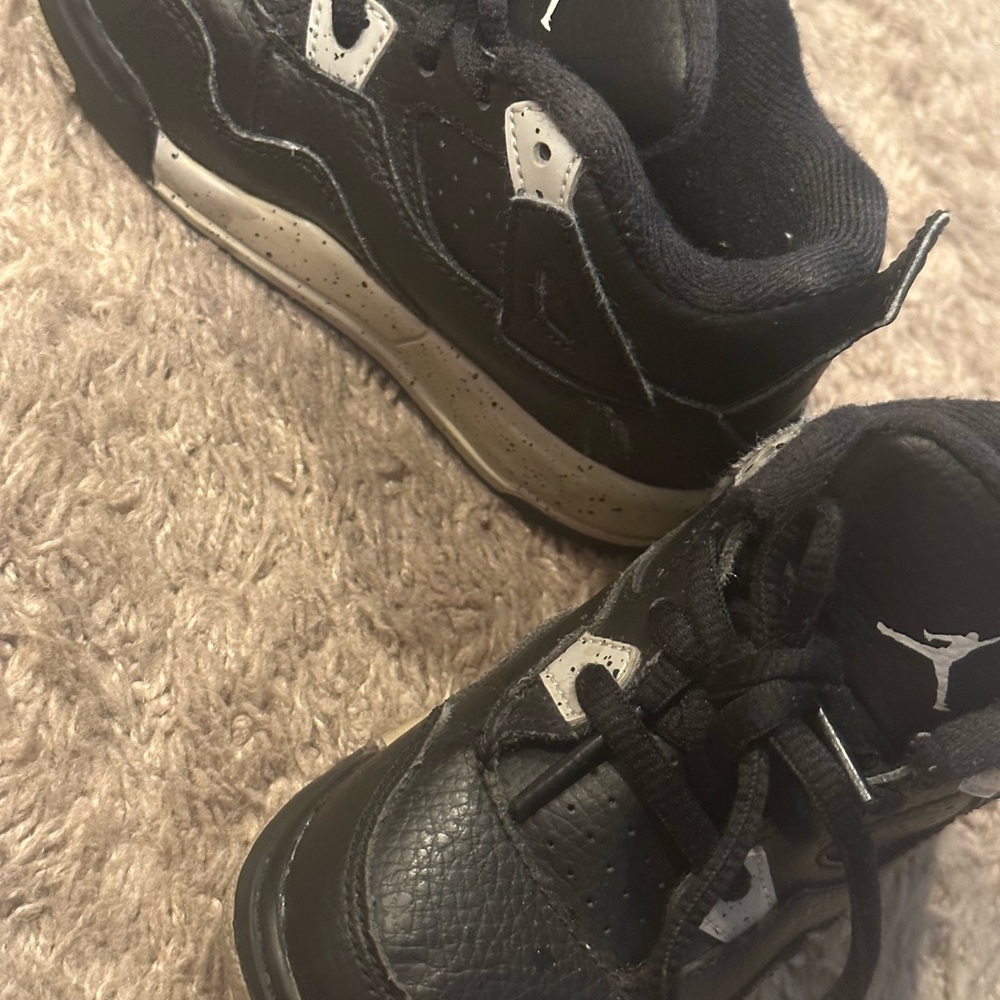 Jordan 4’s size 7 toddler great condition
